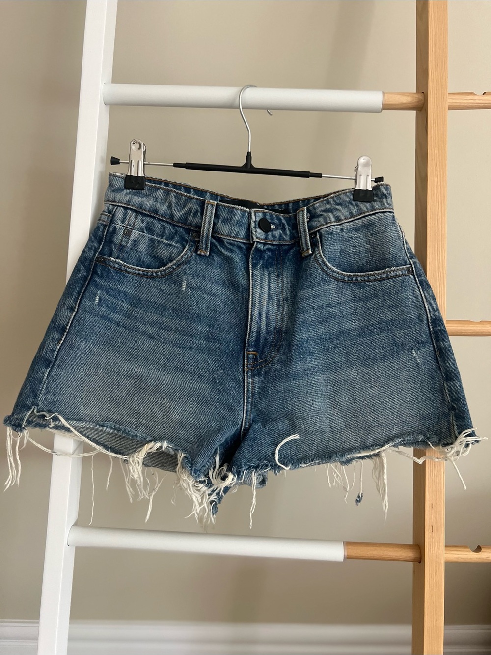 NWOT Alexander Wang Bite Distressed Denim Cutoff Shorts - Blue